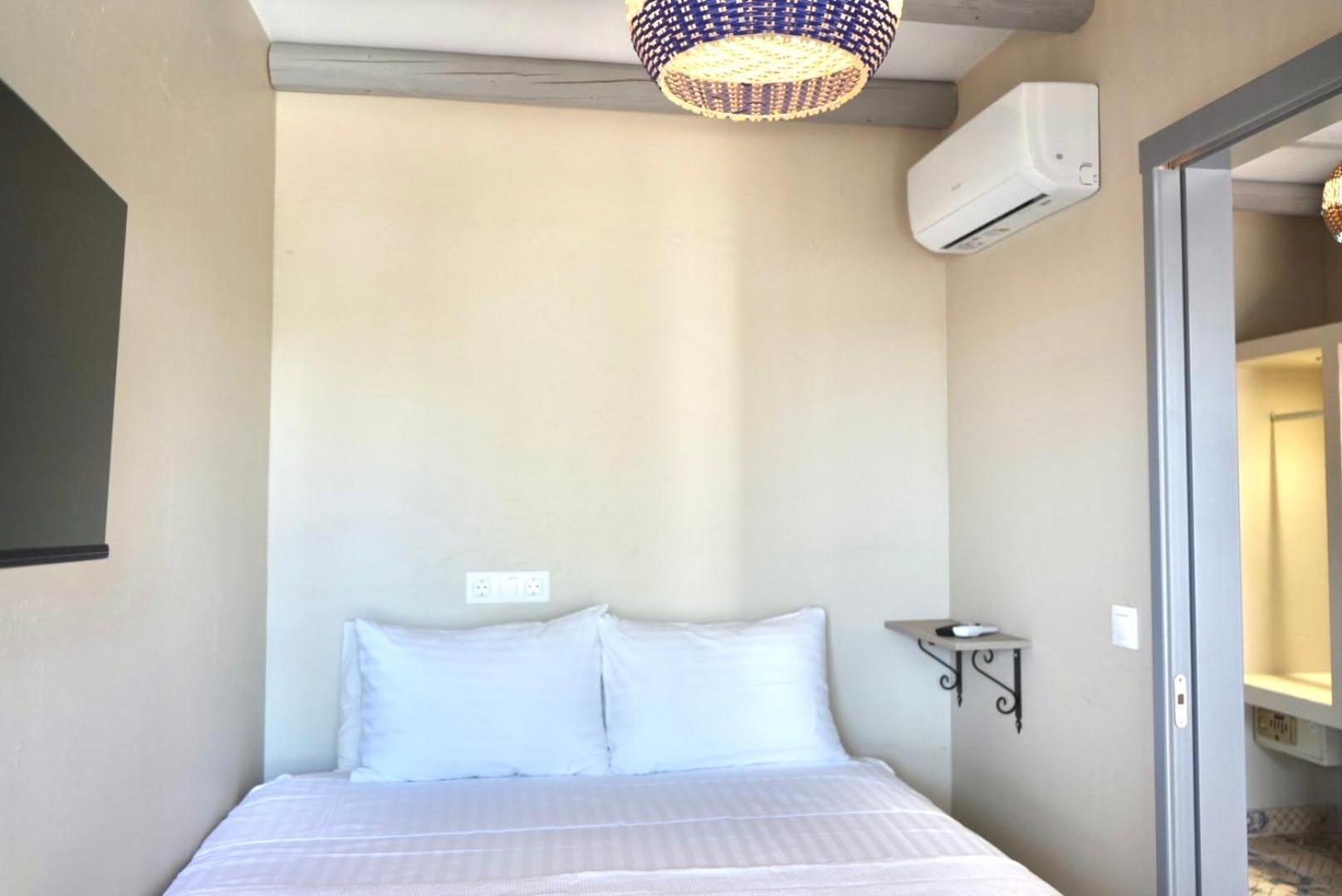 George Suites Stegna Арханґелос Екстер'єр фото